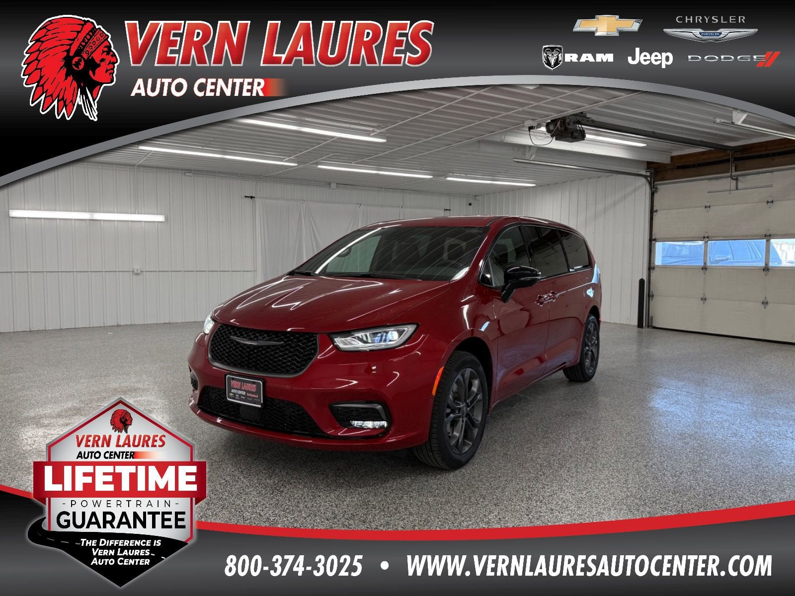 2026 Chrysler Pacifica Select in Red Hot Pearlcoat — front three-quarter view